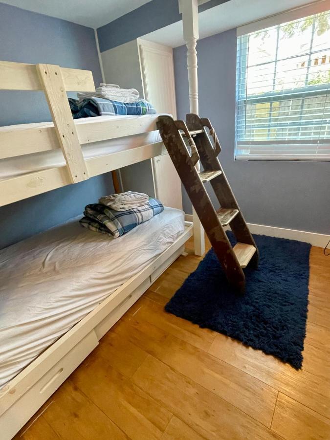 Seablue Cottage - Downstairs; 2 Blocks To The Beach Galveston Zewnętrze zdjęcie